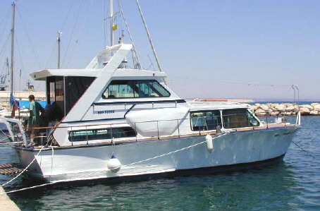Owen motor yacht for sale.