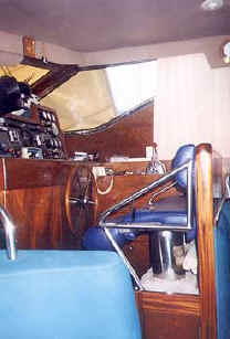 captains chair.jpg (21510 bytes)